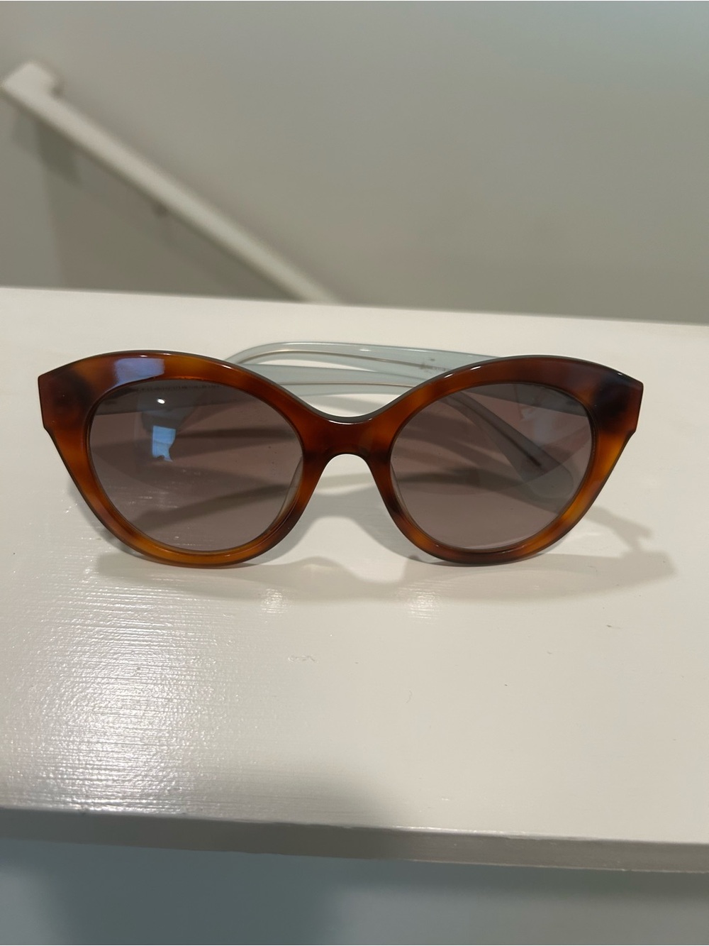Kate spade Tortoiseshell Cat Eye Sunglasses - Brown good used condition